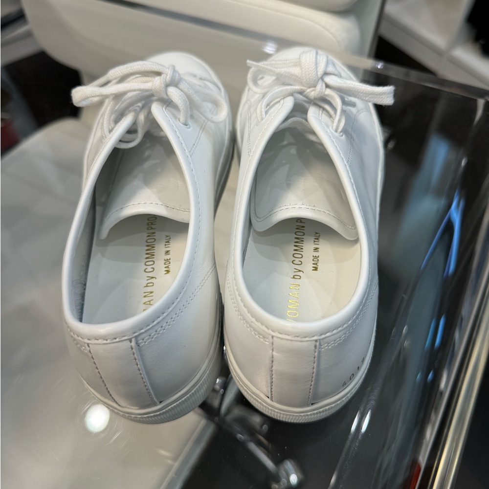 White platform common projects